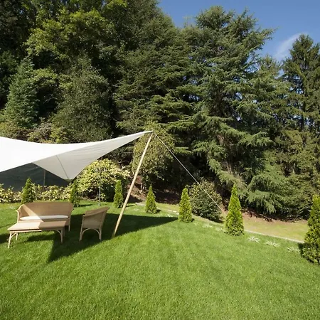 Villa Sleeps 10 Air Con Wifi Baveno