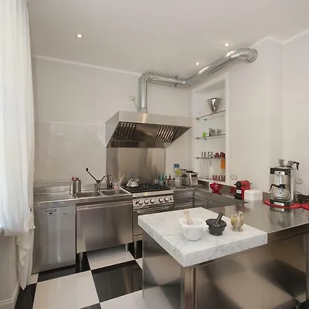 Sleeps 10 Air Con Wifi Villa Baveno